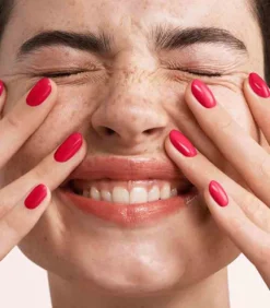 Pink Gellac - Ruby Pink - Gellak - Vegan - Roze - Glanzend - 15ml -Cosmeticawinkel 1050x1200 9