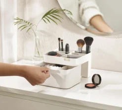 Joseph Joseph Cosmetica Opbergdoos Medium - Medium - Sorteervakken & Uitschuifbaar 32 Joseph Joseph Cosmetica Opbergdoos Medium - Medium - Sorteervakken & Uitschuifbaar -Cosmeticawinkel 1200x1080