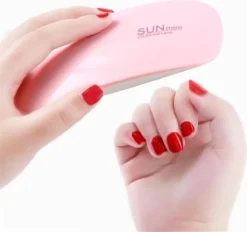 Royala H - Gellak Starterspakket + Inclusief Portable UV LED Lamp + Met 6 Verschillende Gellak Kleuren - Gellak Lamp – Topcoat - Basecoat - Alle Benodigdheden In Eén -Cosmeticawinkel 1200x1126 2