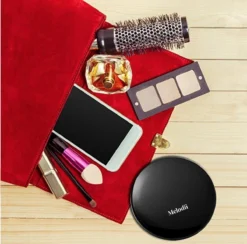 Compact Make-up Spiegel Met Tru-Daylight Verlichting - 10x Vergroting 11 Compact Make-up Spiegel Met Tru-Daylight Verlichting - 10x Vergroting -Cosmeticawinkel 1200x1187 5