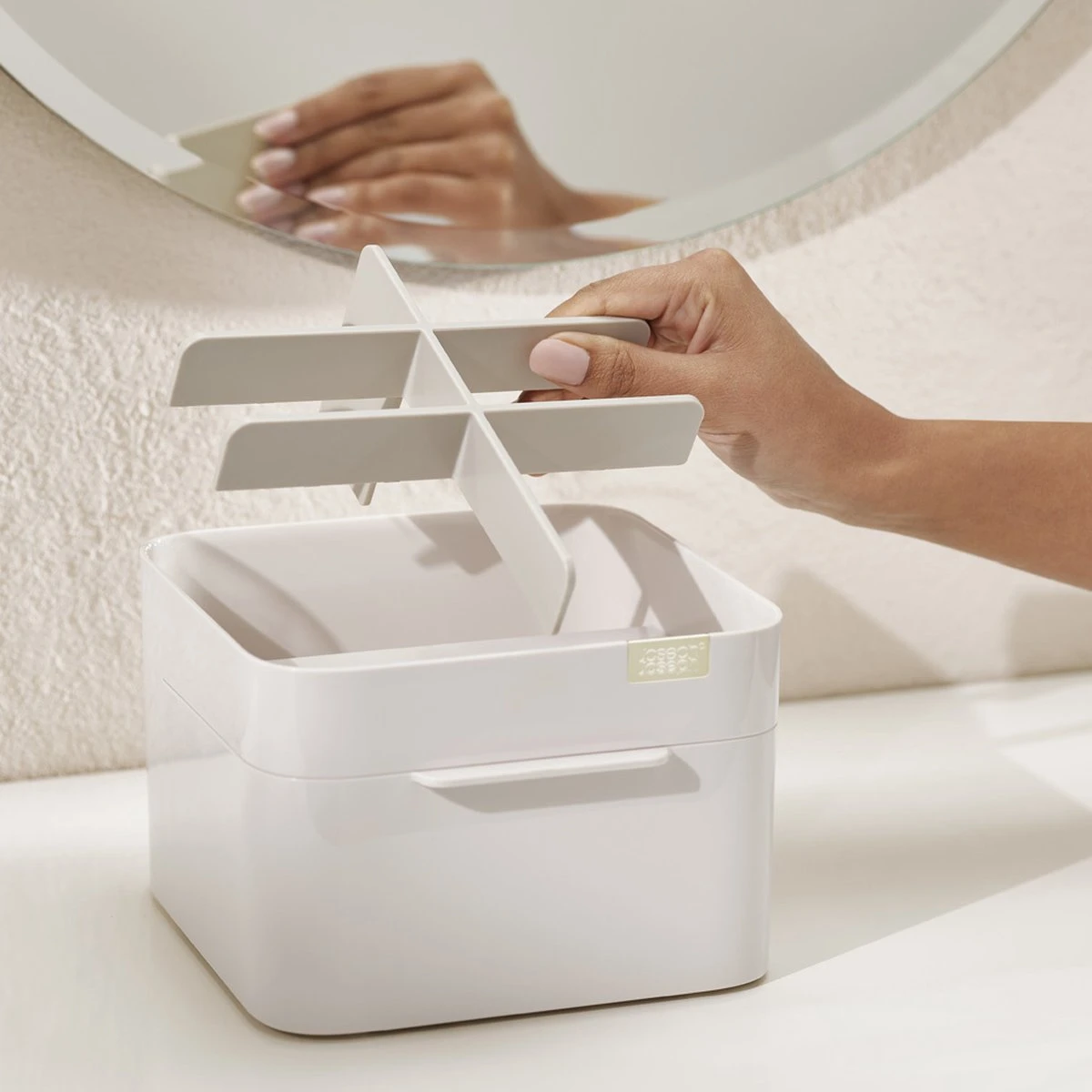 Joseph Joseph Cosmetica Opbergdoos Medium - Medium - Sorteervakken & Uitschuifbaar 4 Joseph Joseph Cosmetica Opbergdoos Medium - Medium - Sorteervakken & Uitschuifbaar - Afbeelding 4