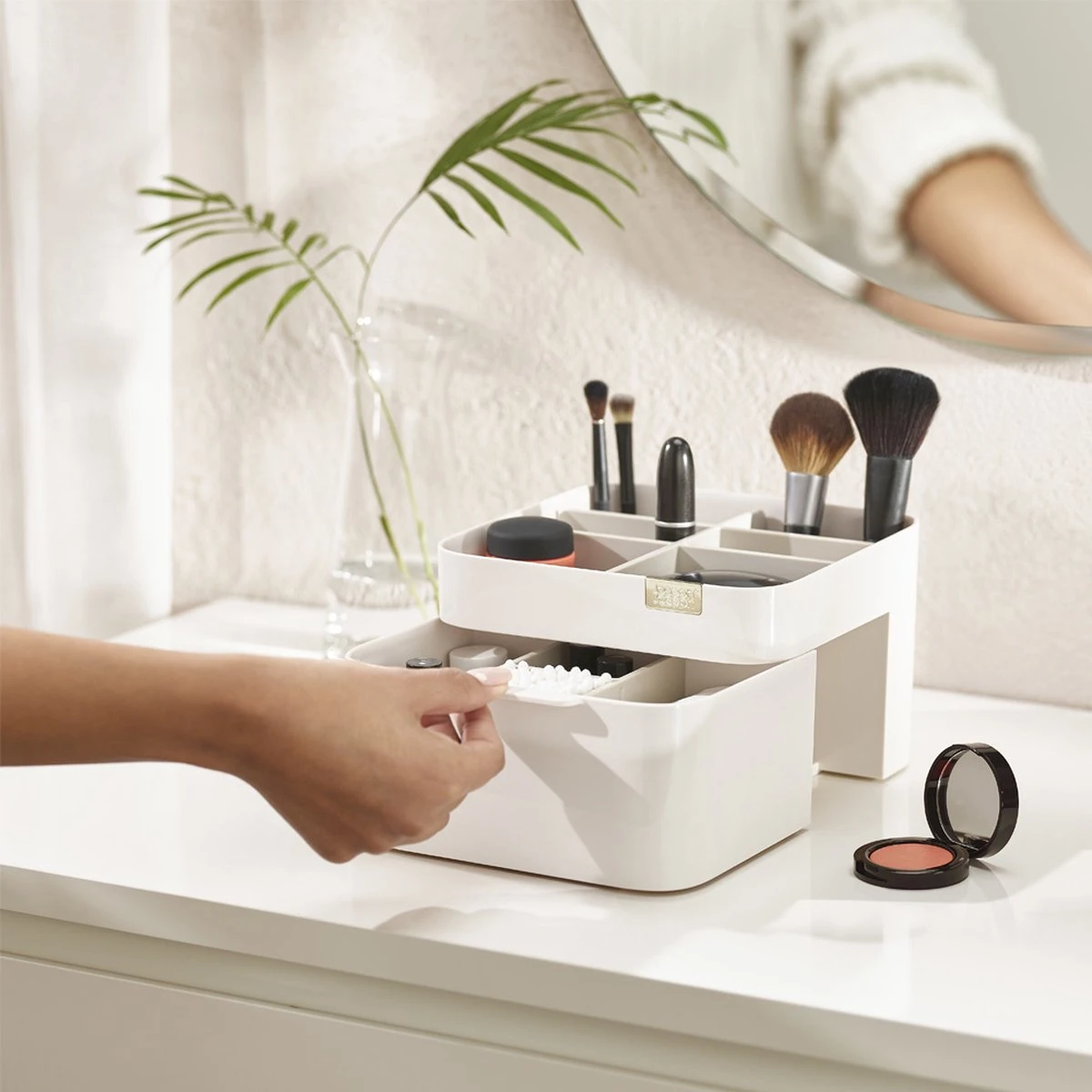 Joseph Joseph Cosmetica Opbergdoos Medium - Medium - Sorteervakken & Uitschuifbaar 8 Joseph Joseph Cosmetica Opbergdoos Medium - Medium - Sorteervakken & Uitschuifbaar - Afbeelding 8