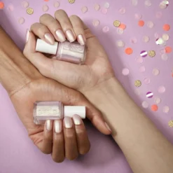 Essie Cadeaucollectie - 633 Cheers Up - Zachtroze Nagellak Met Parelmoer Finish - 13,5 Ml 27 Essie Cadeaucollectie - 633 Cheers Up - Zachtroze Nagellak Met Parelmoer Finish - 13,5 Ml -Cosmeticawinkel 1200x1200 889