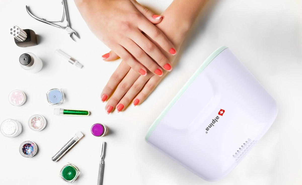 Alpina Nageldroger - Op Batterijen - Ventilator - Voor Nagels Van Vingers En Tenen - Compact 6 Alpina Nageldroger - Op Batterijen - Ventilator - Voor Nagels Van Vingers En Tenen - Compact - Afbeelding 6