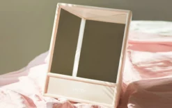 MRMR - The Non-reversing Mirror - Zonder Links & Rechts Gespiegeld - Make Up Spiegel -Cosmeticawinkel 1200x757 7