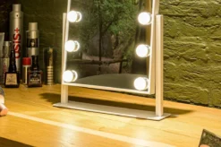 United Entertainment - Hollywood Spiegel Met 12 LEDs - 36x47,5 Cm - Wit -Cosmeticawinkel 1200x799 14