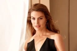 Max Factor Lasting Performance Liquid Foundation - 040 Light Ivory -Cosmeticawinkel 1200x800 1