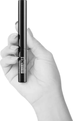Maybelline New York Tattoo Studio Tattoo Liner - Liquid Ink - 710 Inked Black – Zwart - Ultra Langhoudende Liquid Eyeliner -Cosmeticawinkel 723x1200 5