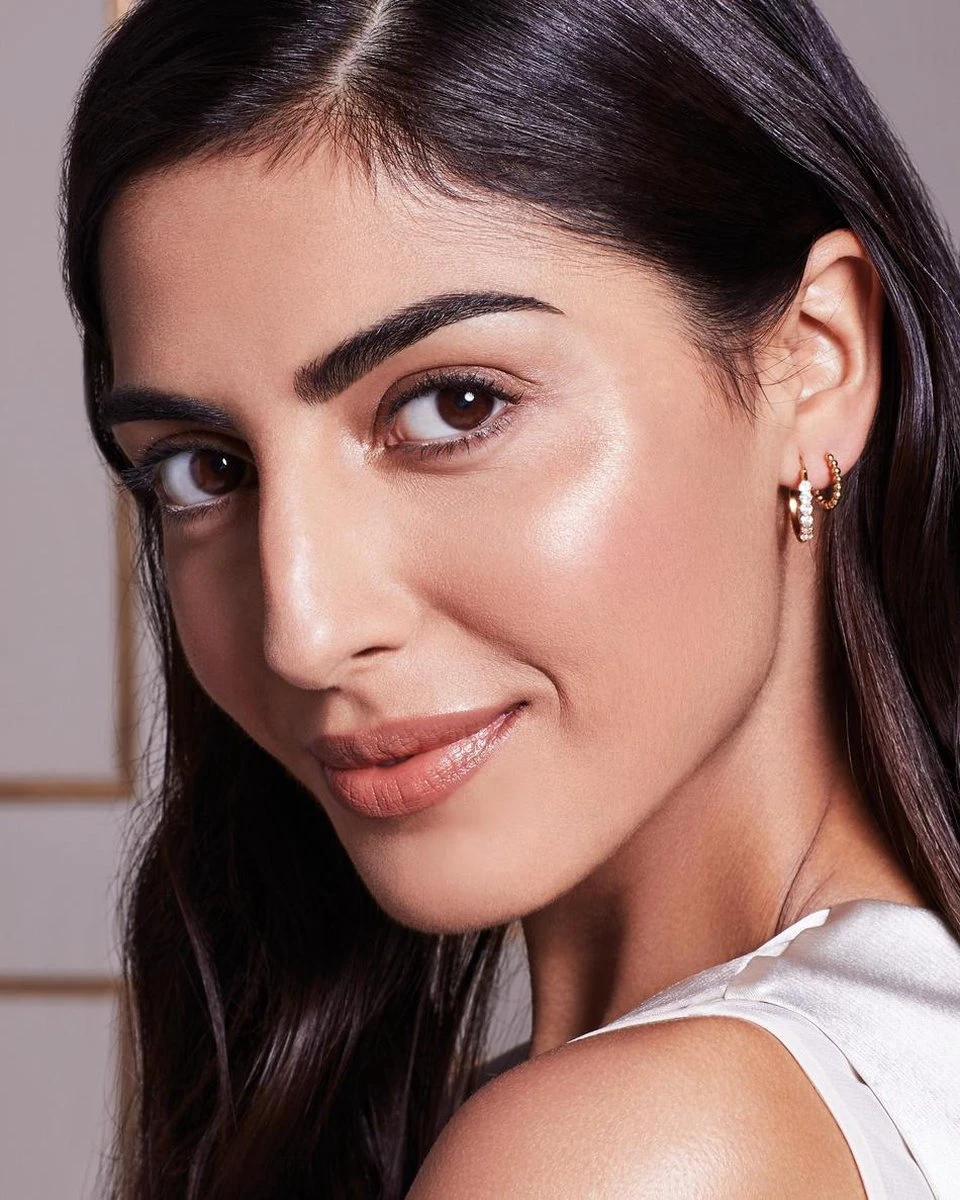 Max Factor - Radiant Lift Foundation - 050 Natural 5 Max Factor - Radiant Lift Foundation - 050 Natural - Afbeelding 5